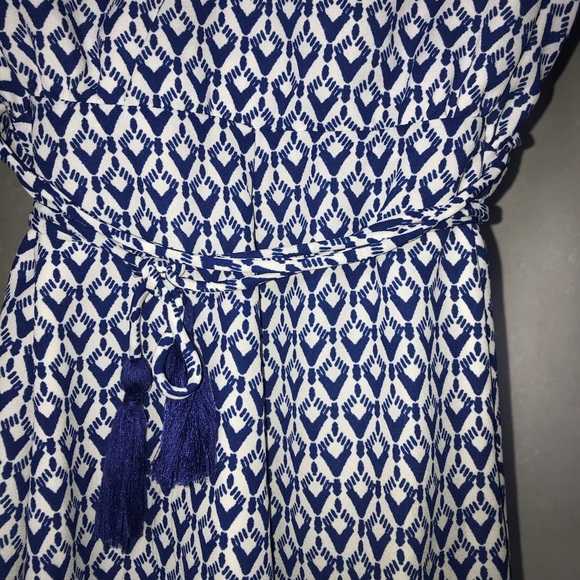 Olivaceous Blue & White patterned open back Romper - Picture 4 of 7